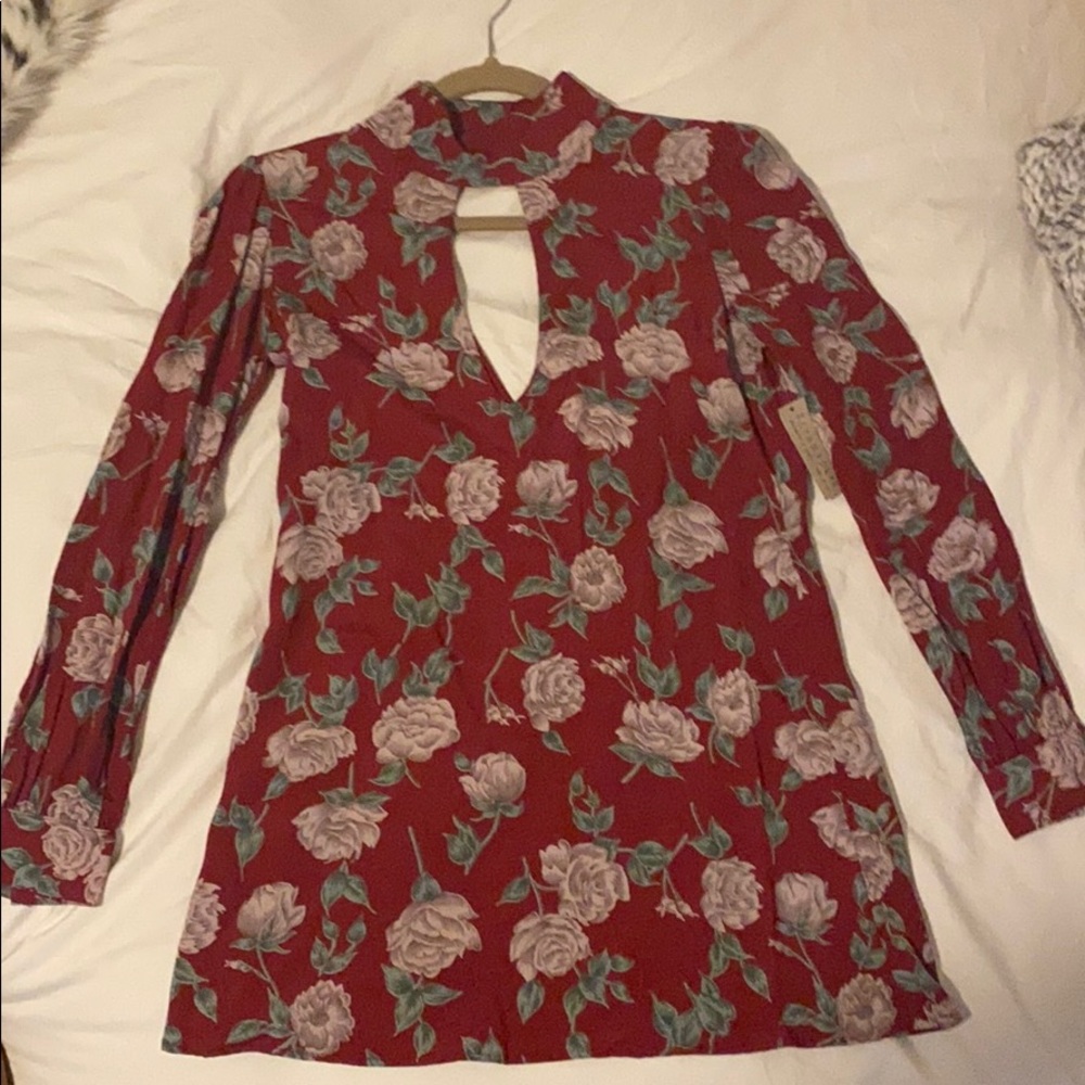 MAKE AN OFFER: NWT Flynn Skye Dress size XS